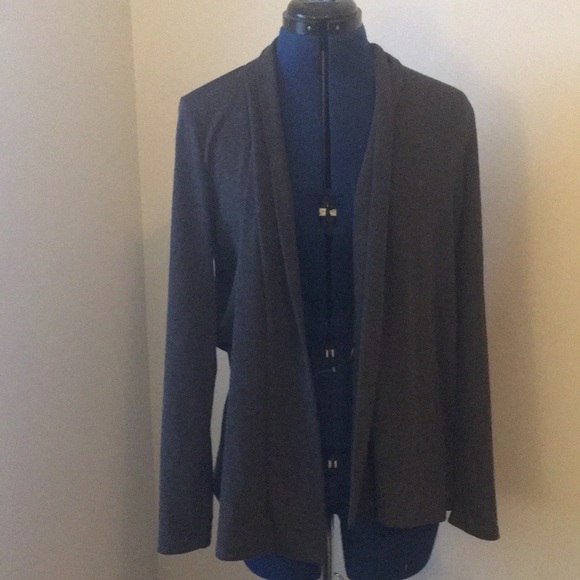 G collections Tops - grey XL float jacket